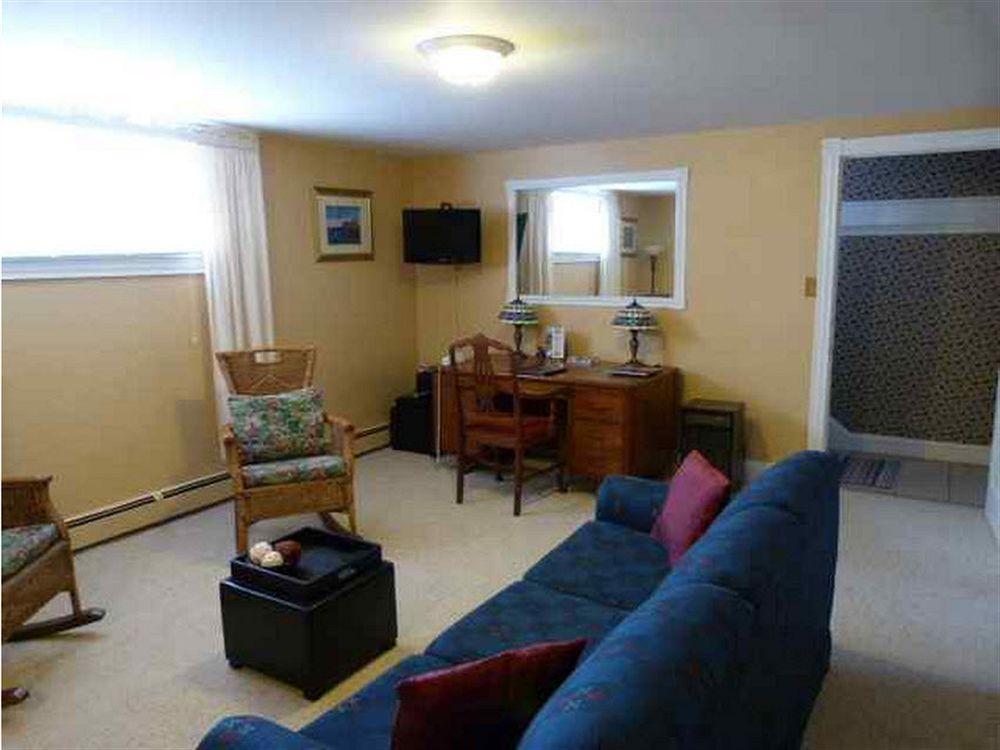 Shipwright Inn Charlottetown Bagian luar foto