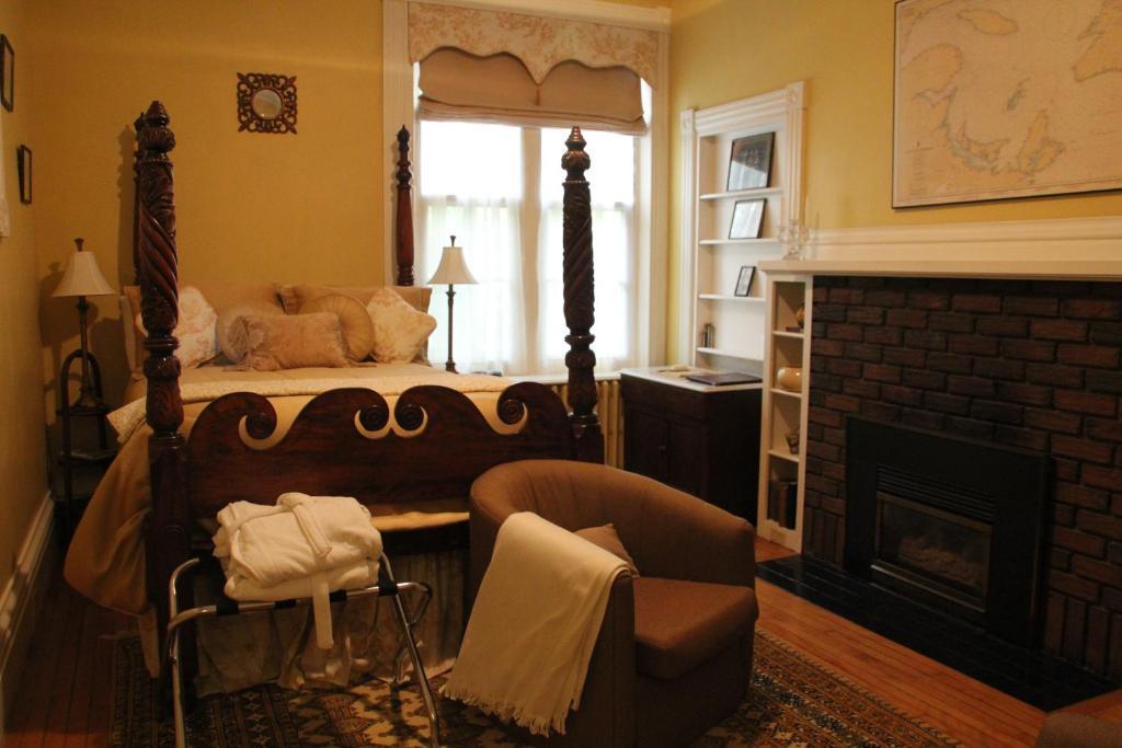 Shipwright Inn Charlottetown Bagian luar foto