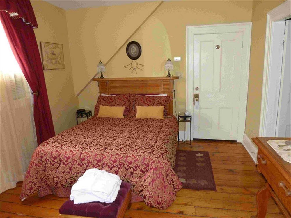 Shipwright Inn Charlottetown Bagian luar foto