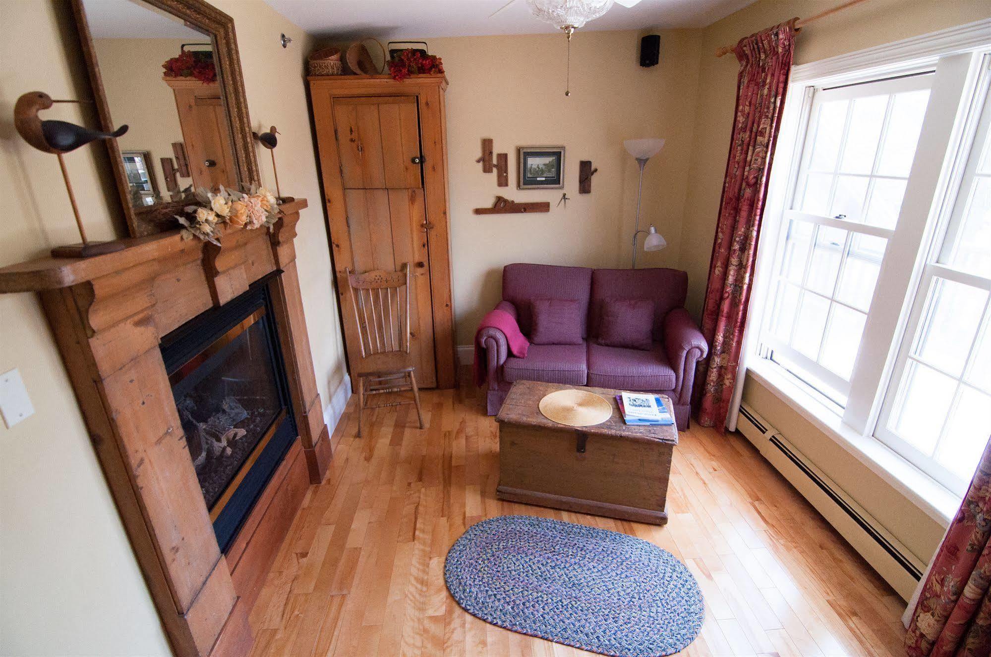 Shipwright Inn Charlottetown Bagian luar foto
