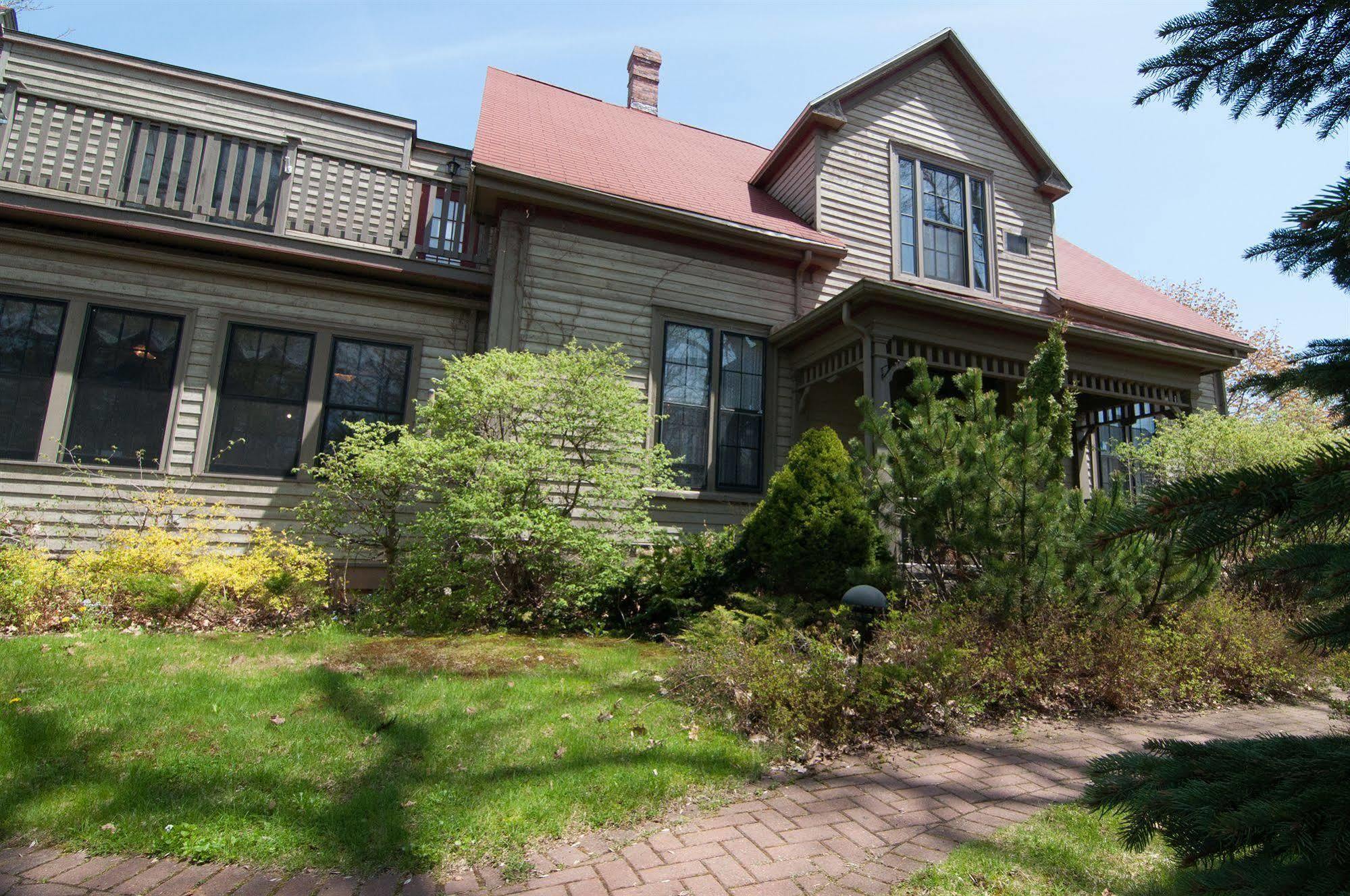 Shipwright Inn Charlottetown Bagian luar foto